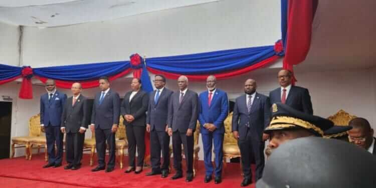 En catimini, les membres du Conseil présidentiel prêtent serment au Palais national