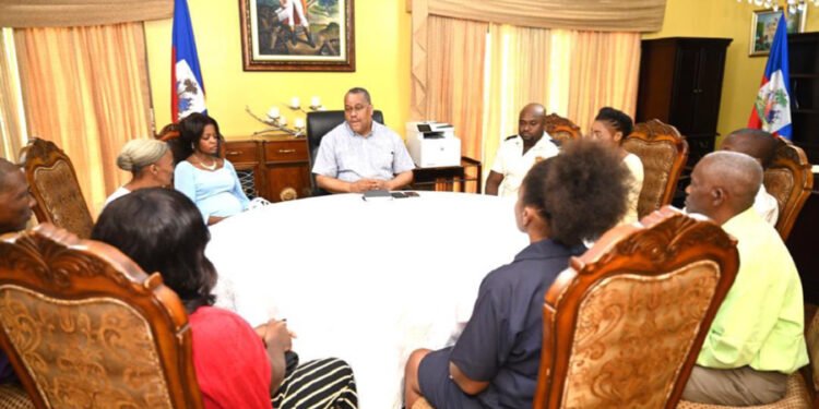 Assassinat d’agents de l’UTAG : Garry Conille rencontre les parents des victimes, fait des promesses
