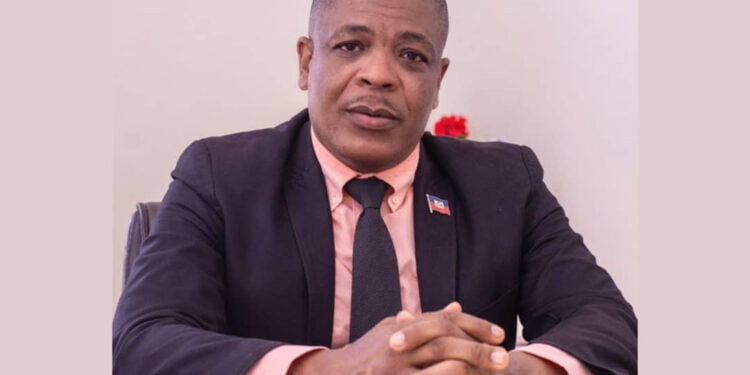Le Commissaire du gouvernement des Cayes, Ronald Richemond, mis en disponibilité