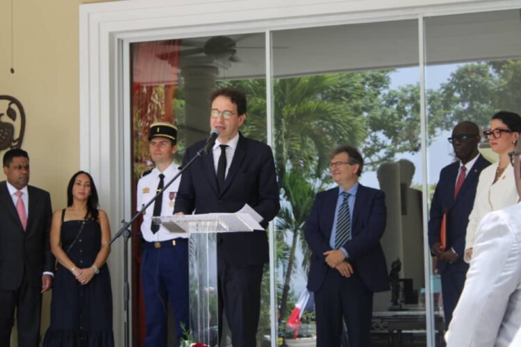 Fête nationale française Haïti et la France vantent la bonne santé  de leurs relations