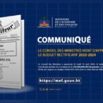 À moins de deux mois de la fin de lexercice fiscal le Gouvernement se dote dun budget rectificatif