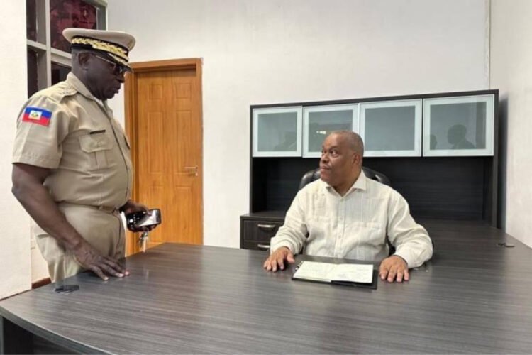 Garry Conille s’établit au Grand quartier général des FAd’H