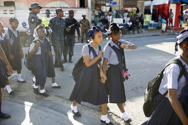 Rentrée scolaire : incapables d’envoyer leurs enfants à l’école, des parents s’en plaignent