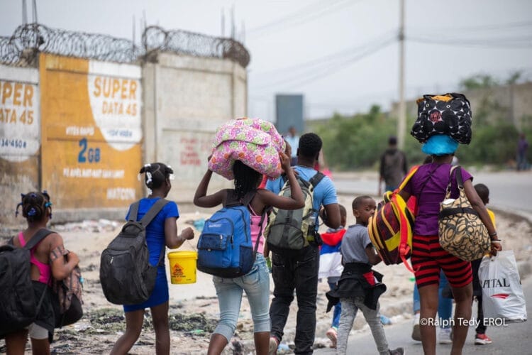 Haïti prise en otage par des gangs, des Conseillers-présidents partent en voyage