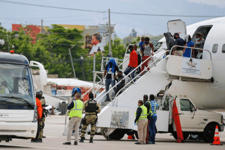 Déportations Massive D’haïtiens Aux États Unis Le Mae Annonce De « fausses Mesures »