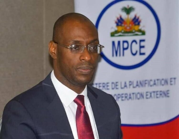 La Justice Dans Le Collimateur D’aviol Fleurant Pour « pillage De Fonds Publics »