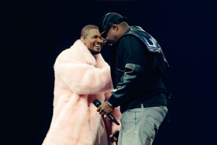 Usher et Joé Dwèt Filé sur scène à l’Accor Arena lors du concert du 15 avril 2025 à Paris