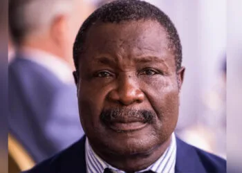 ¿Por qué no ha renunciado el ministro Antoine Augustin?